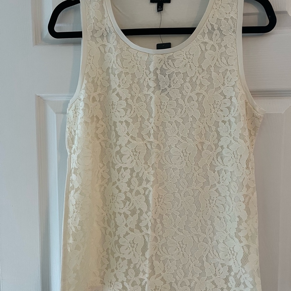 Talbots sleeveless small top.